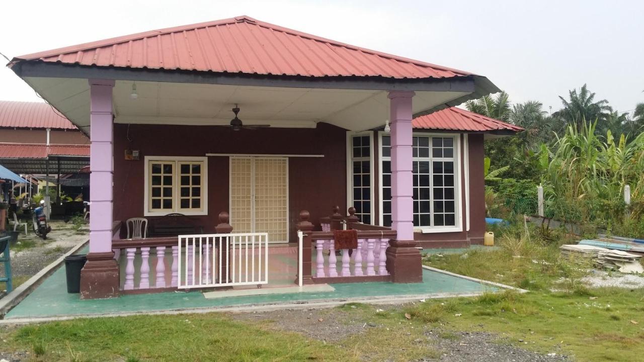 De Sabil Homestay Teluk Panglima Garang Buitenkant foto